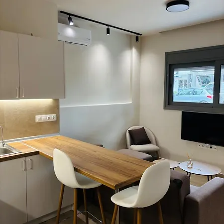 Sofi's Place * Ixia (Rhodes)